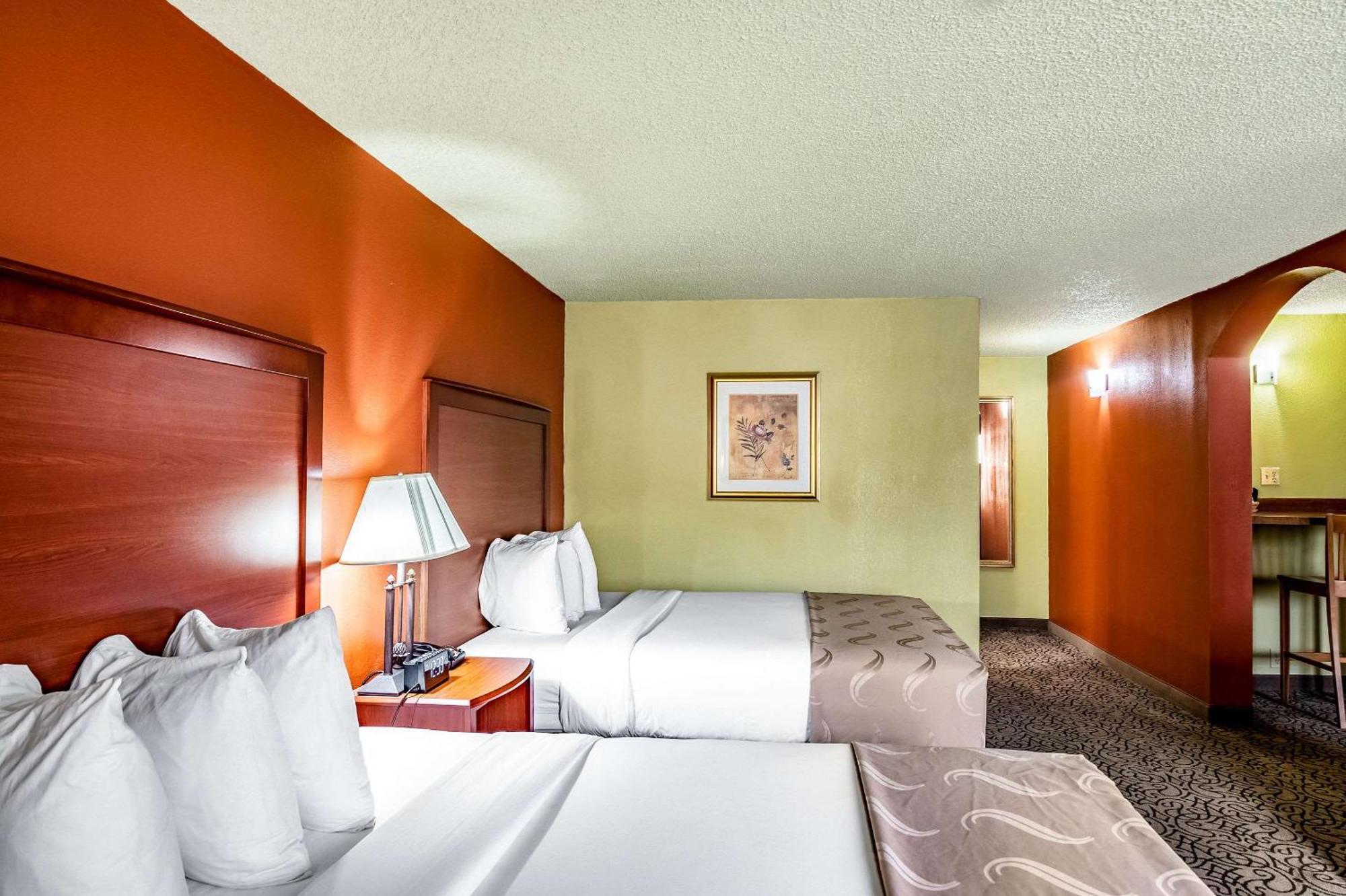 Quality Inn Trinidad Esterno foto