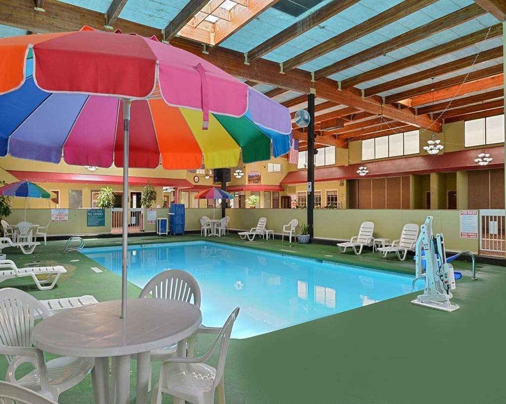 Quality Inn Trinidad Servizi foto